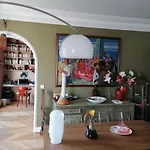 Bel Appartement Hausmannien Dans Le Centre De Paris