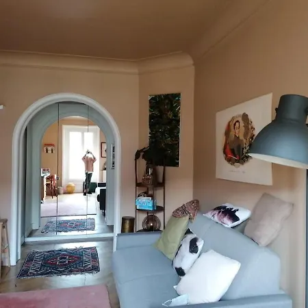 Bel Hausmannien Dans Le Centre De * Parigi
